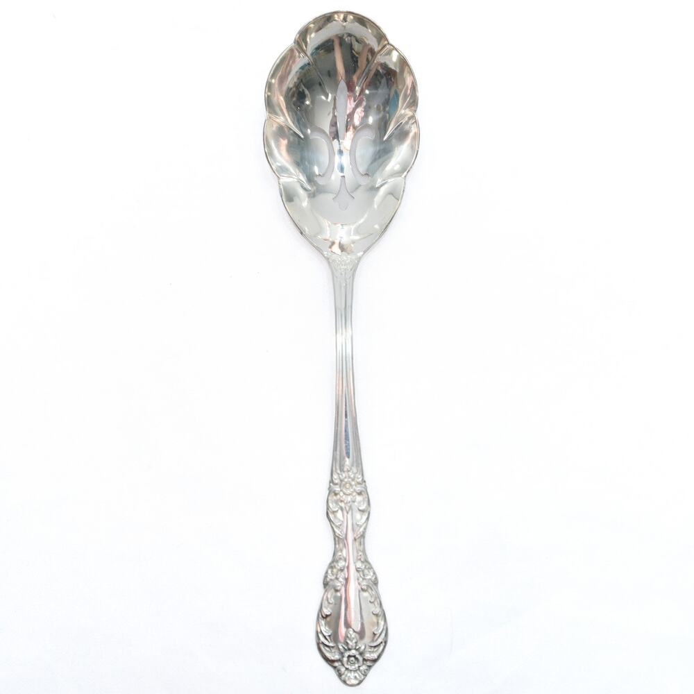 1847 Rogers Bros IS Heritage Silver Plate Scallop Slotted Serving Spoon